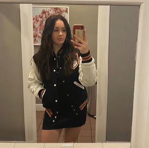 Meet your Posher, Ava